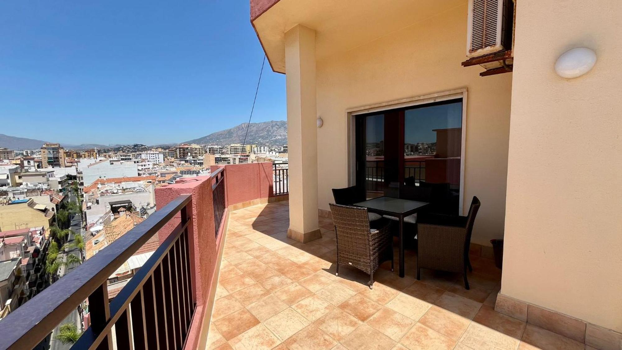 Appartement Atico En Yate Iv, Primera Linea Playa à Fuengirola Extérieur photo